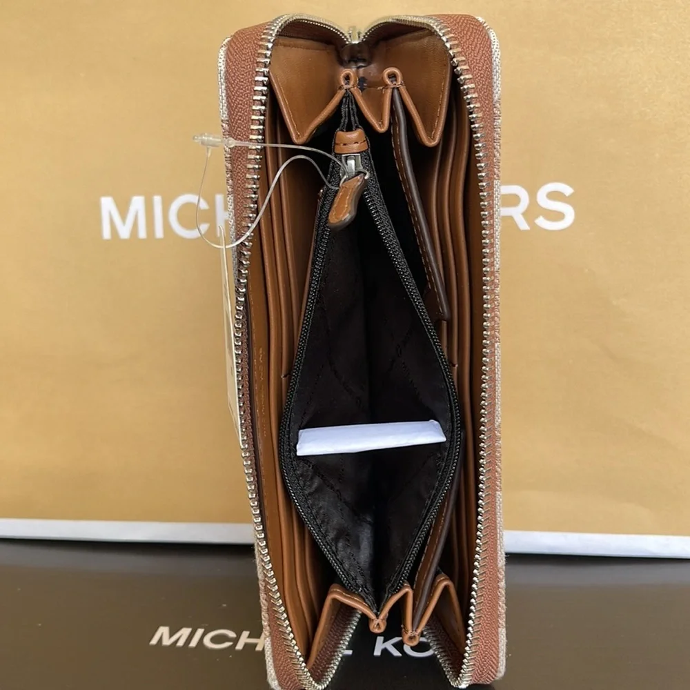 Michael Kors Men’s Women’s Cooper Tech Zip Around Continental Wallet Light Cream